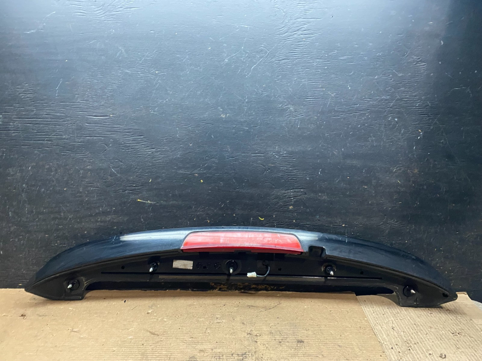 2011 2012 2013 Kia Sorento Rear Spoiler Wing Brake Light v9606 DG8