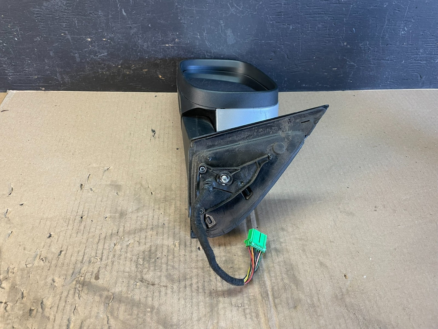 2007 to 2014 Volvo XC90 Left Driver View Door Trn Signal Mirror AB7931 MS4