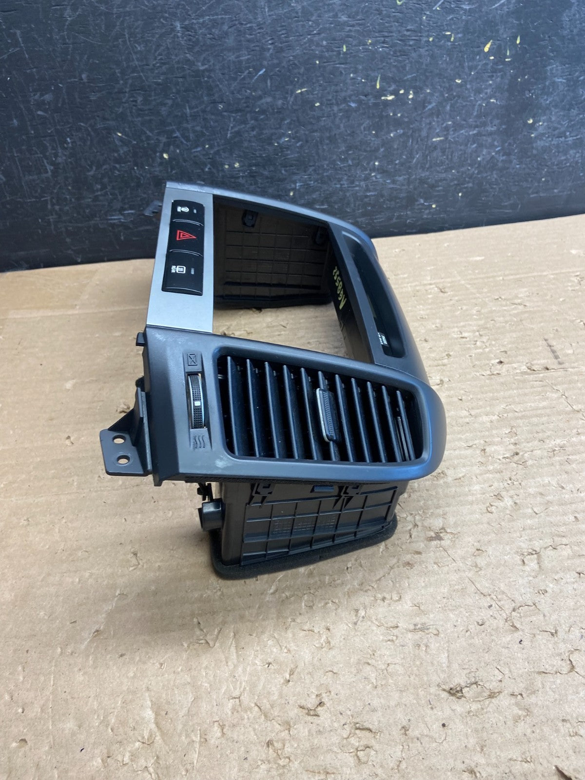 2007 to 2009 Hyundai Santa Fe Center Dashboard Radio Bezel Trim ag8552 DG2