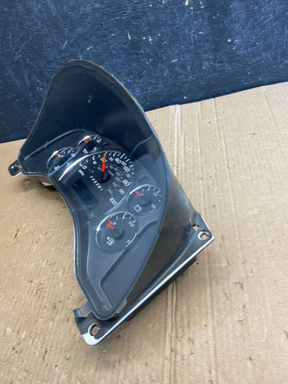 2010 - 2012 Chevrolet Express 2500 3500 Speedometer Cluster Gauge AE4142 DG4