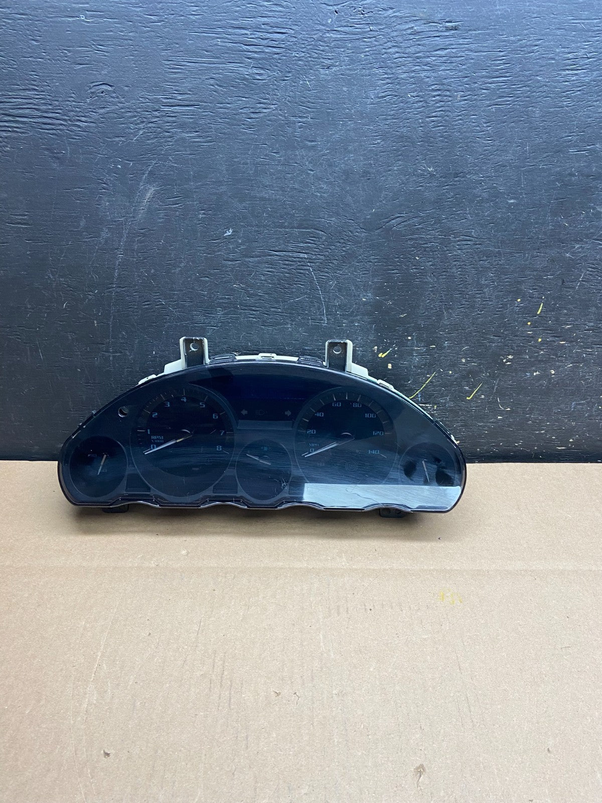 2008 to 2012 Buick Enclave Instrument Gauge Cluster Speedometer T4340 DG0
