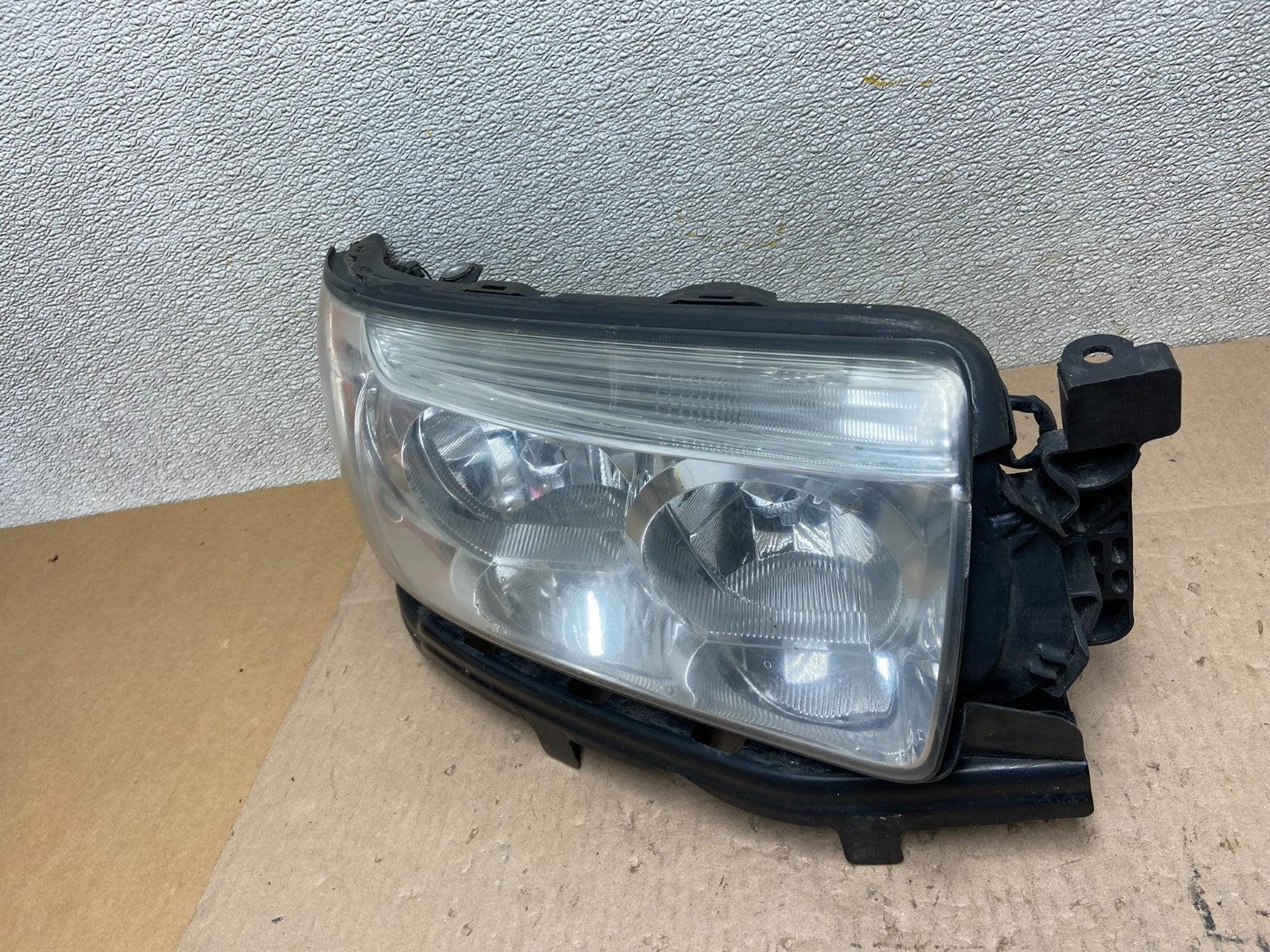 2006-2008 Subaru Forester Right Passenger Rh Headlight Halogen Z6197 DW1