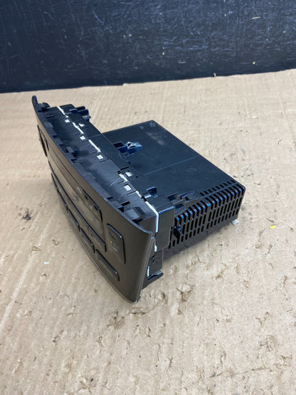 2002 - 2003 Lexus ES300 Center Dash A/C AC Heater Climate Control Unit AE1977 DG3