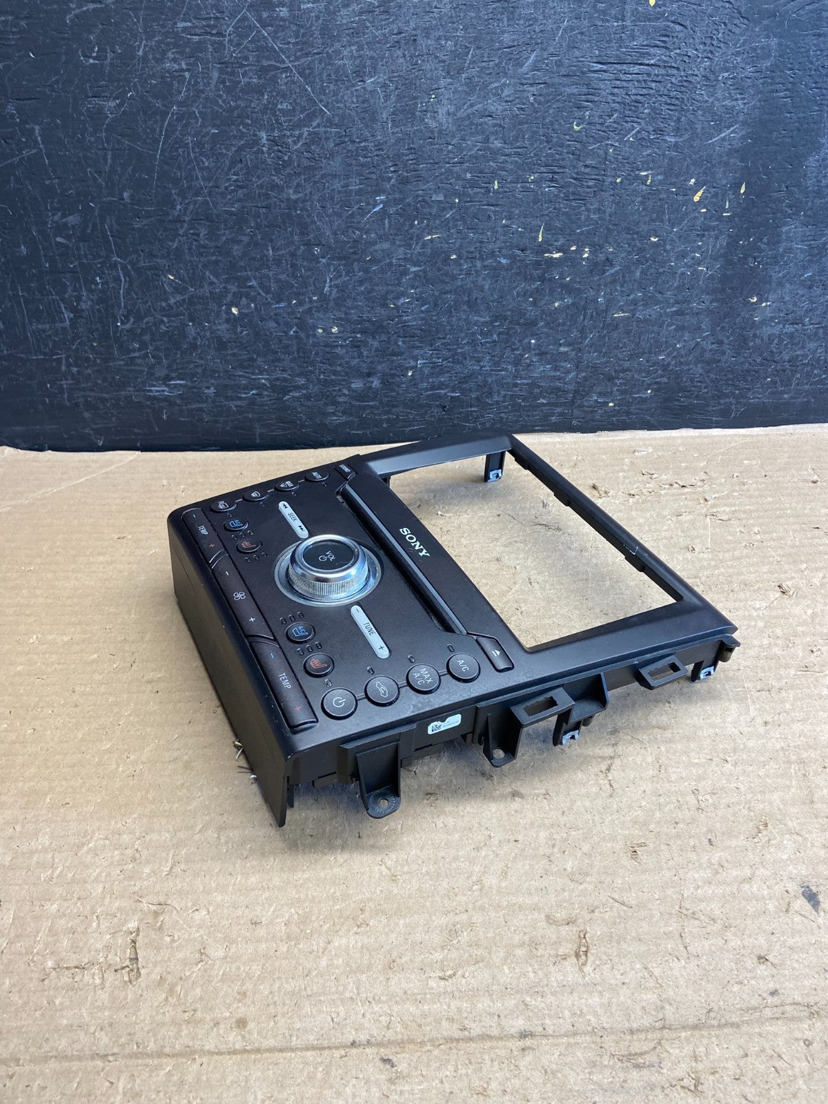 2017 to 2020 Ford Fusion Sony Radio Climate Control A/C Control AH5158 DG2