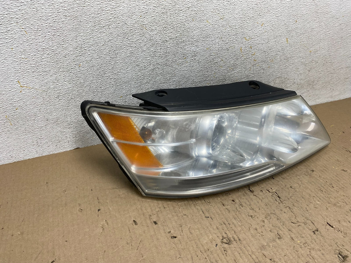 2009 to 2010 Hyundai Sonata Right Passenger RH Side Headlight Halogen AH6623 DW1