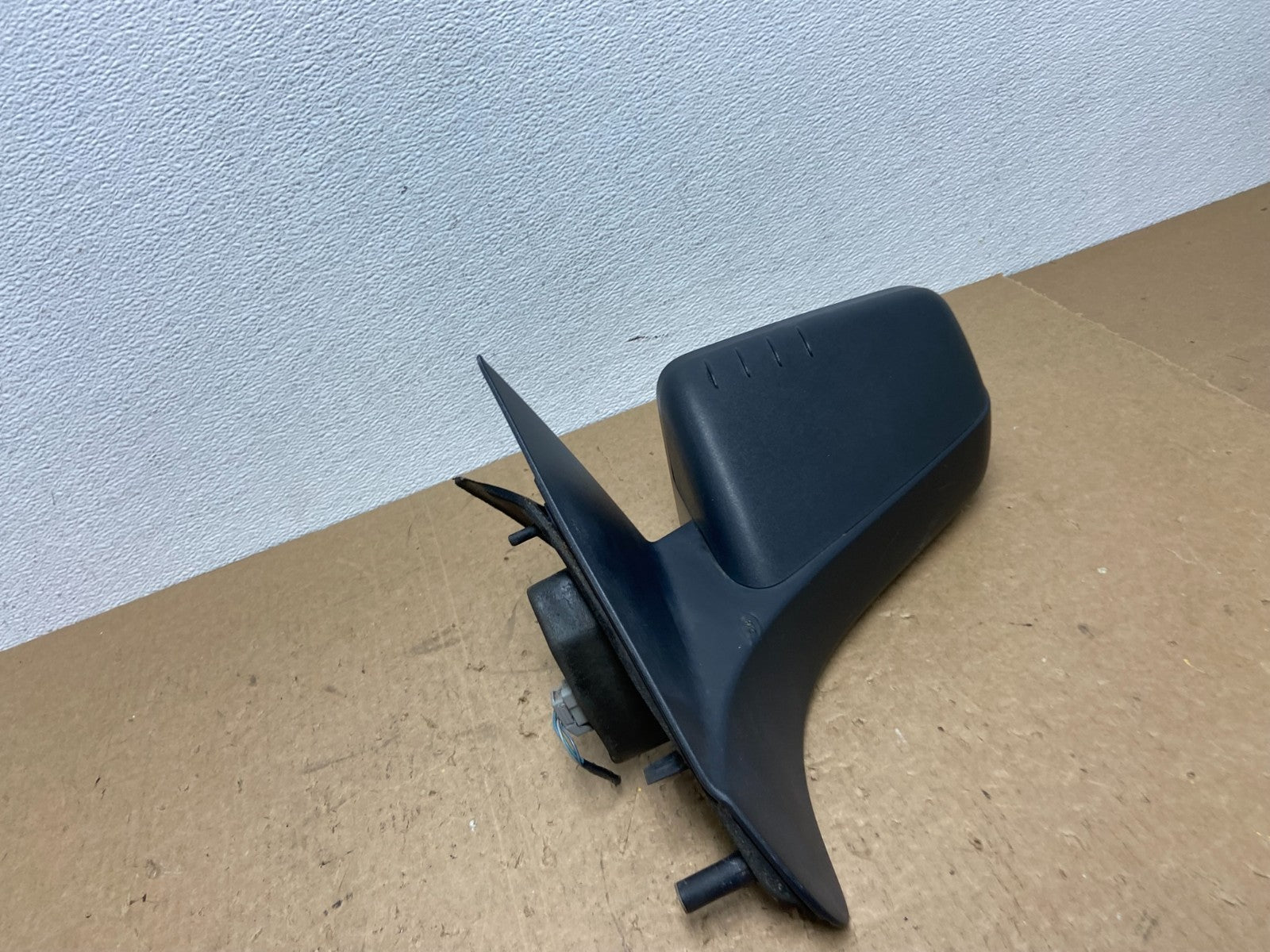 2008 to 2011 Ford Focus Left Driver View Door Mirror Oem AC1433 DW2