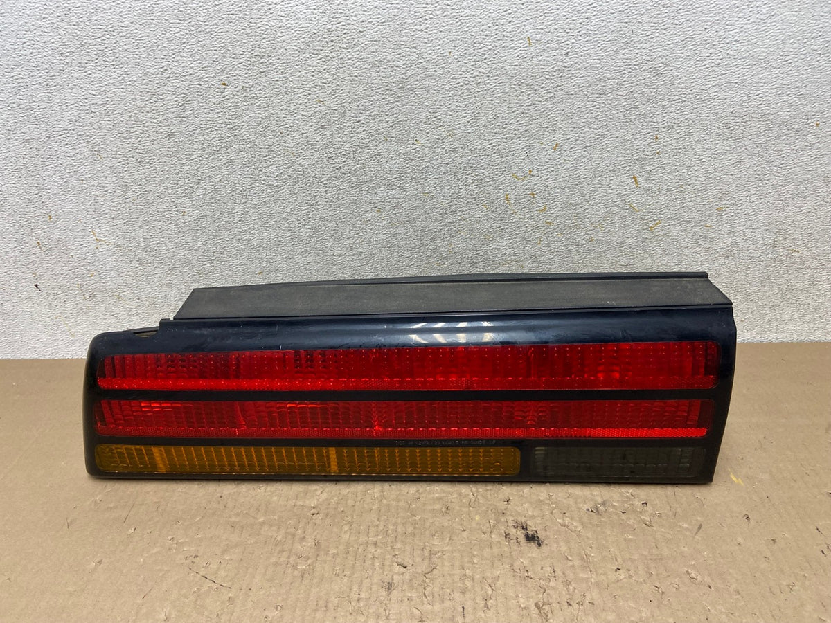 1986 to 1992 Pontiac Firebird Left Driver LH Side Tail Light AI2497 LK0