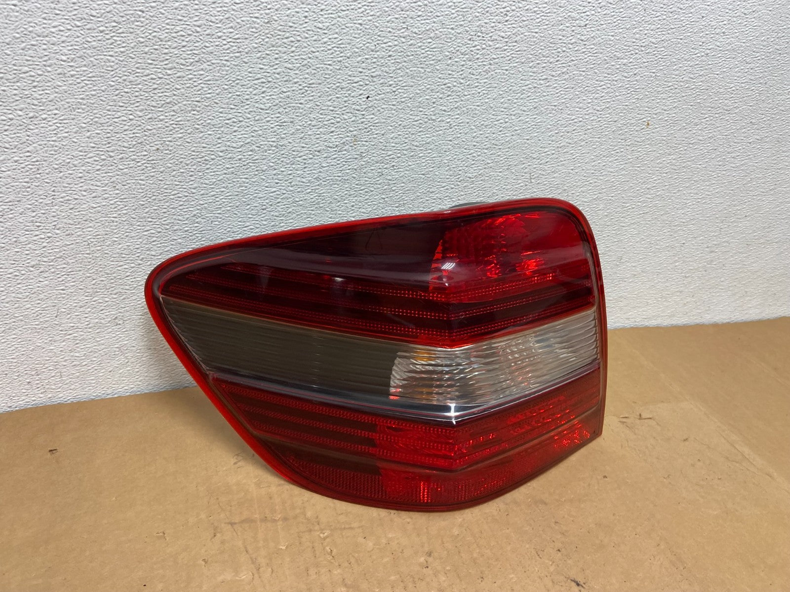 2009 to 2011 Mercedes ML350 ML-Class Left Driver Side Tail Light AC8491 DW2