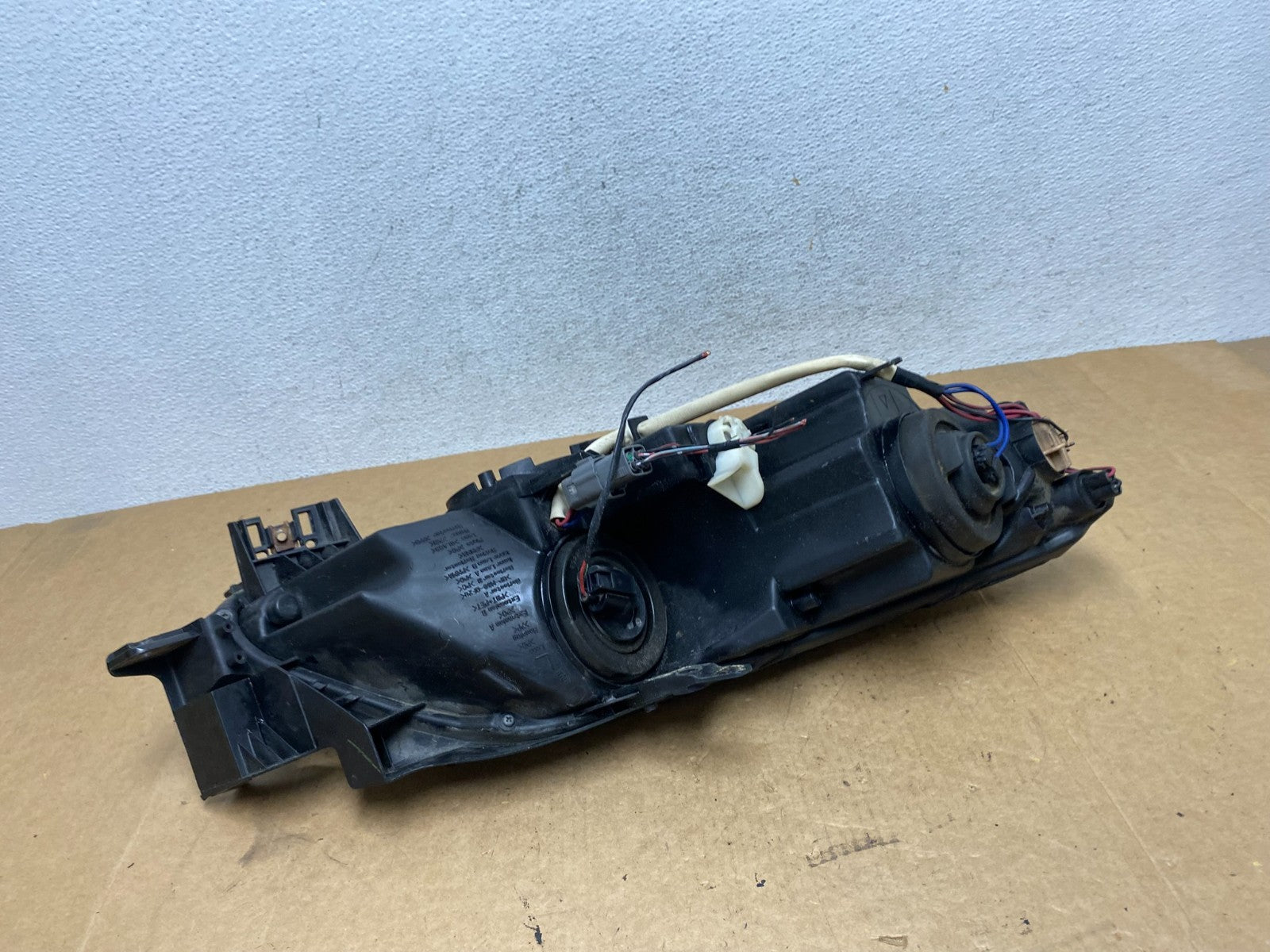 Halogen 2007 2008 2009 Mazda CX-7 Left Driver Headlight AE3224 DW5