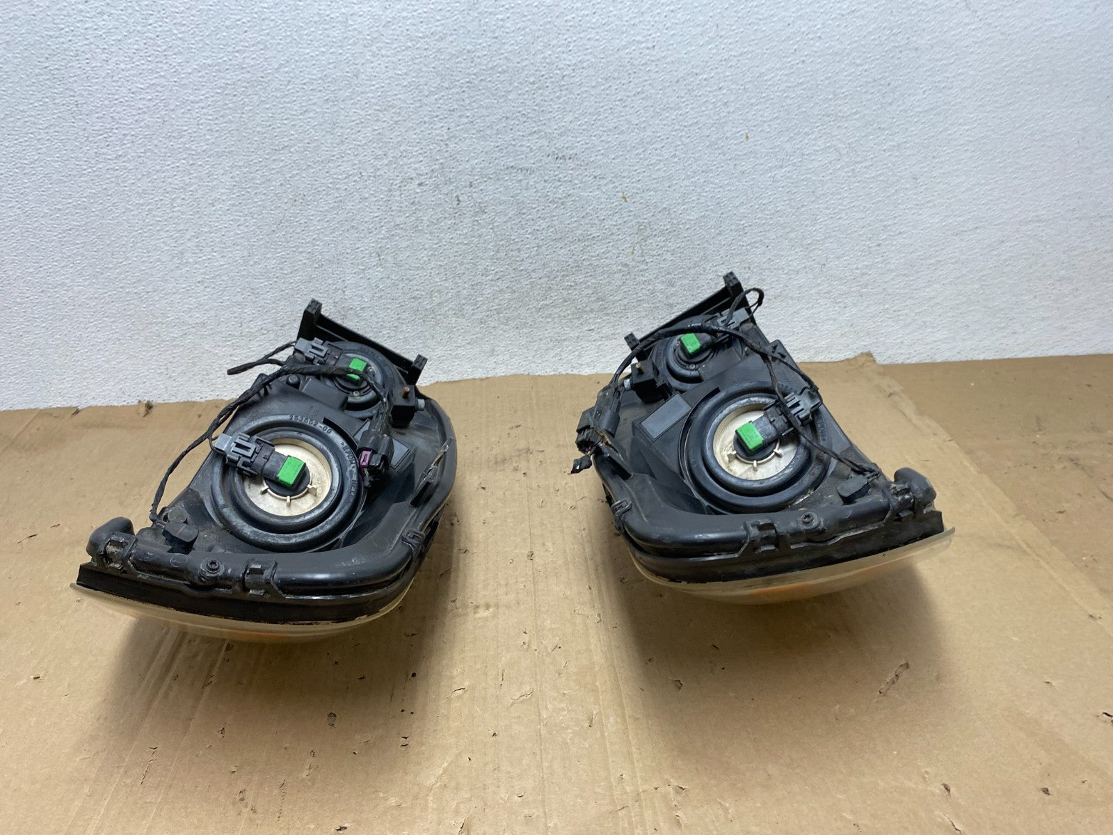 2005 - 2009 Pontiac Montana / Uplander Left+Right Headlights AE9257 DW9