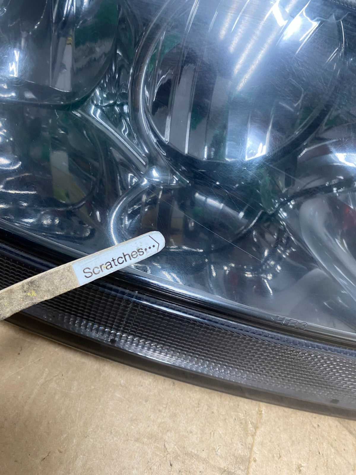 1999 - 2004 Jeep Grand Cherokee Left+Right Set Halogen Headlights AD6329 DW3