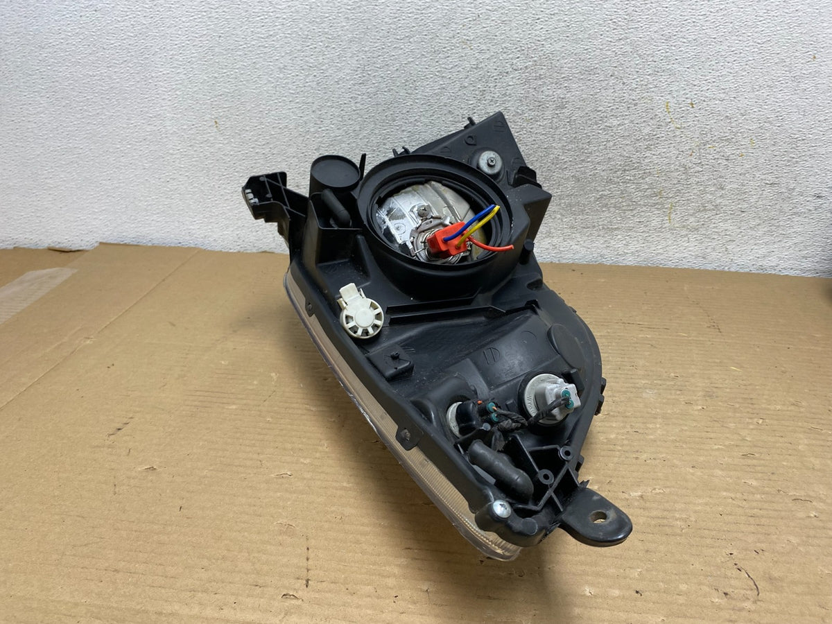 2006-2009 Toyota Prius Right Passenger Rh Side Headlight Halogen AH0575 DW5