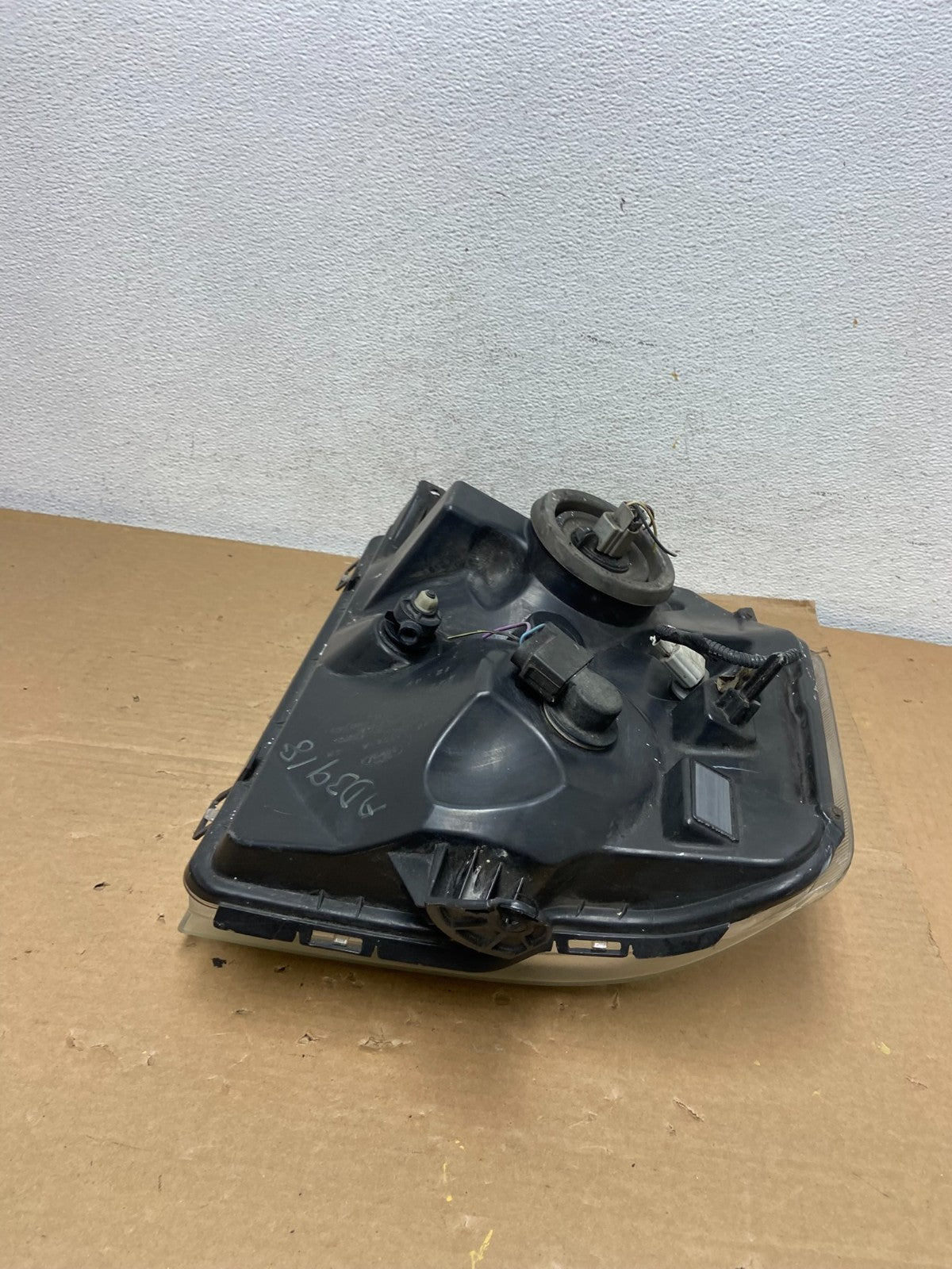 2008-2014 Ford Econoline E150 E250 E350 Left Driver LH Headlight AD3918 DW7