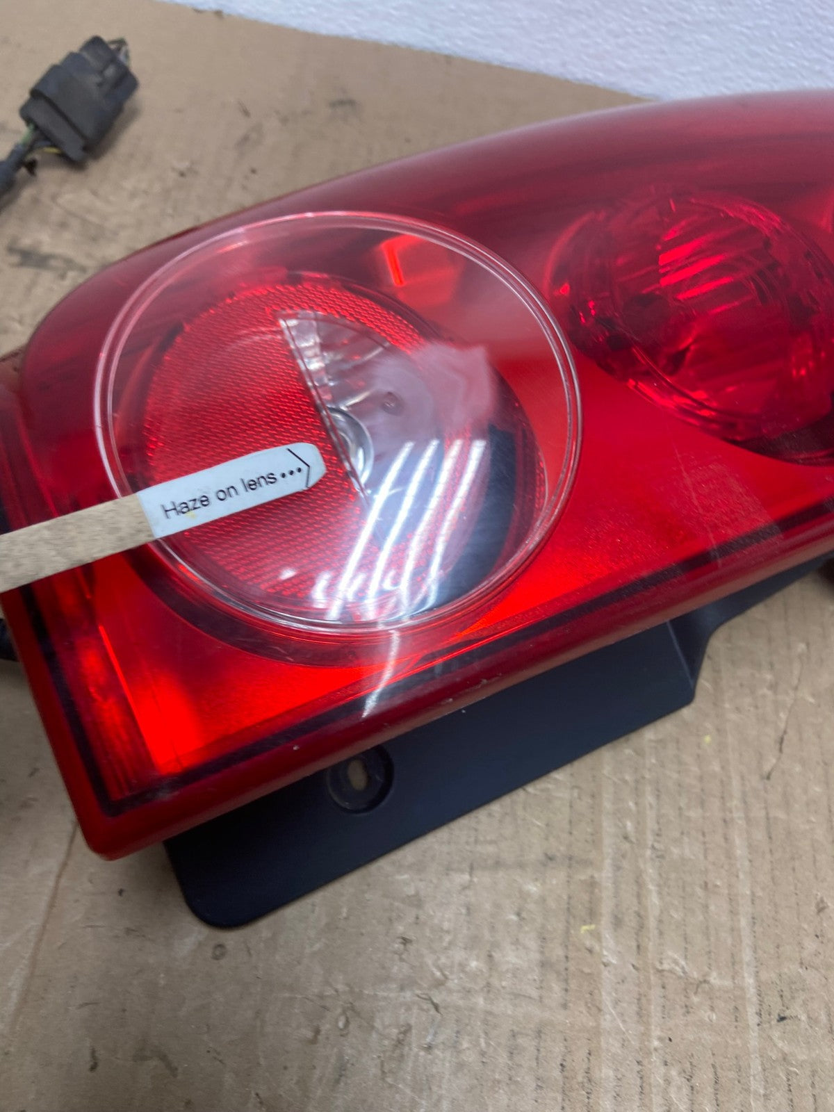 2007 to 2011 GMC Yukon Left Driver LH Side Tail Light AB8296 LK4