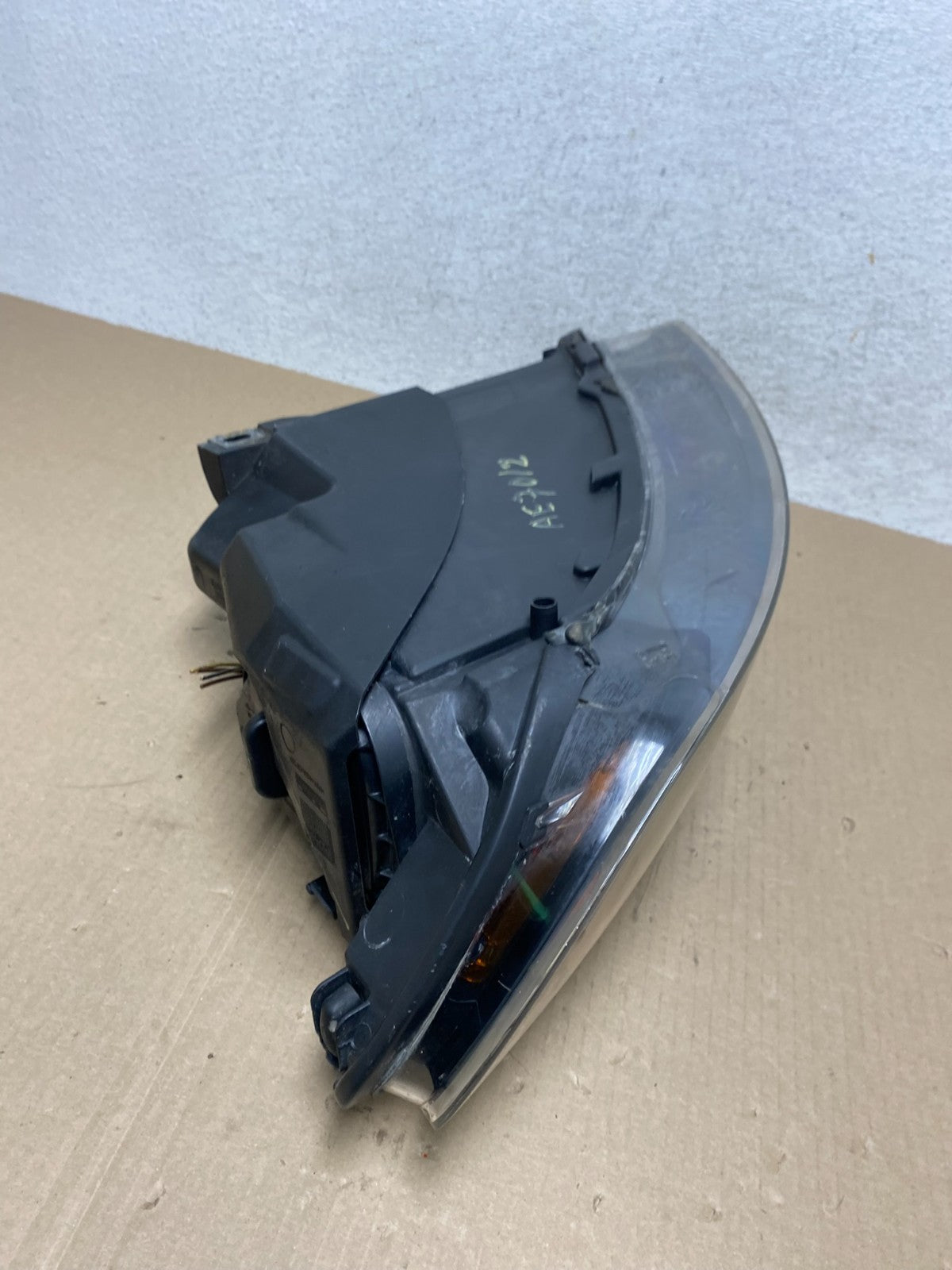 2007- 2009 Audi Q7 Left Driver LH Side Black Halogen Headlight AE7012 DW10