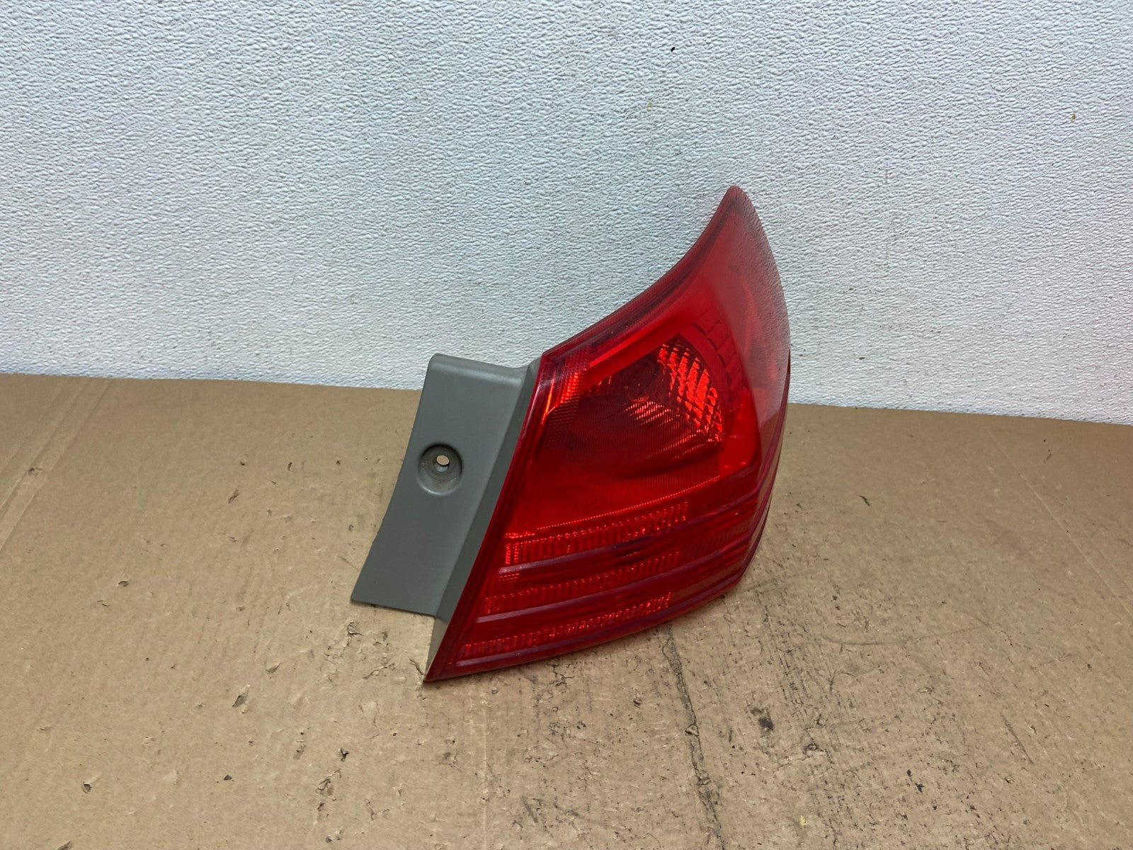2008 to 2015 Nissan Rogue Right Passenger Rh Side Tail Light AC7387 DW2