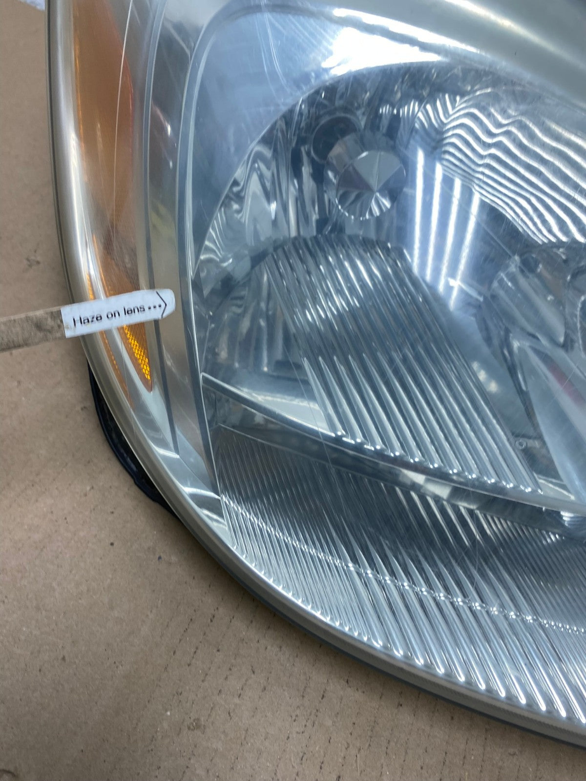 2004-2005 Toyota Sienna Right Passenger Halogen Headlight AF3051 LK4