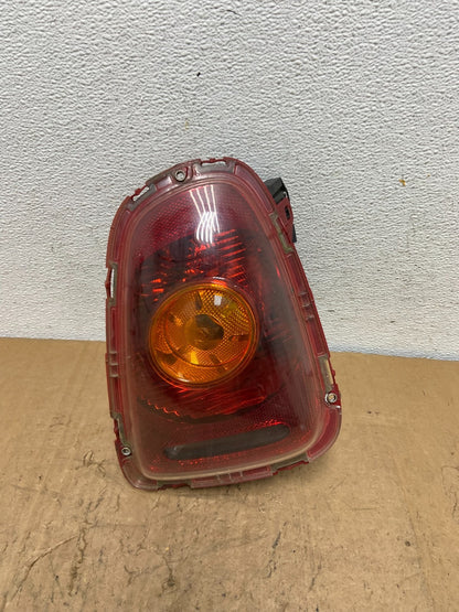 2007 2008 2009 2010 Mini Cooper Right Passenger Rh tail light AD0681 DW0