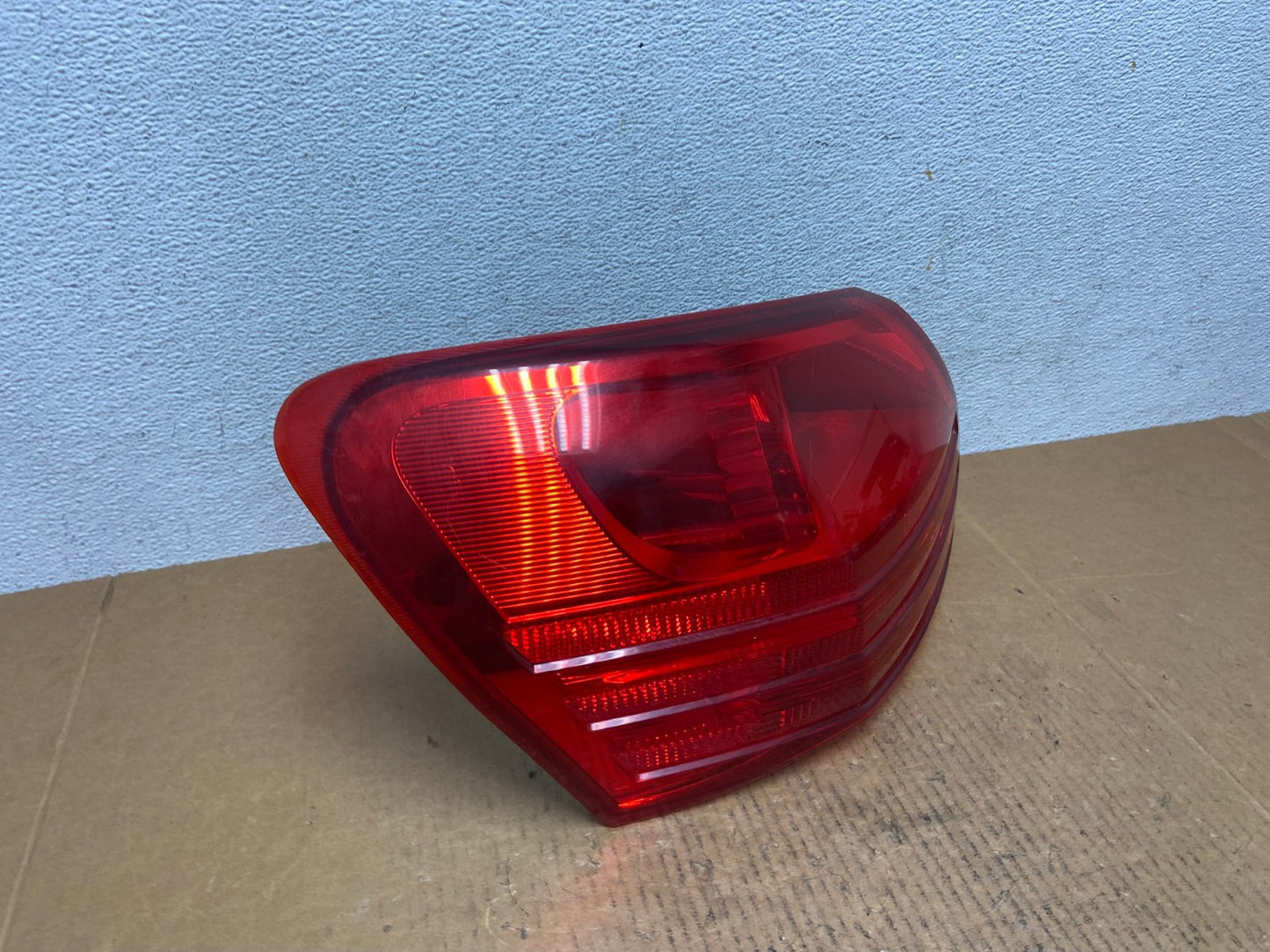 2008 to 2015 Nissan Rogue Left Driver Lh Side Tail Light AE0357 LK2