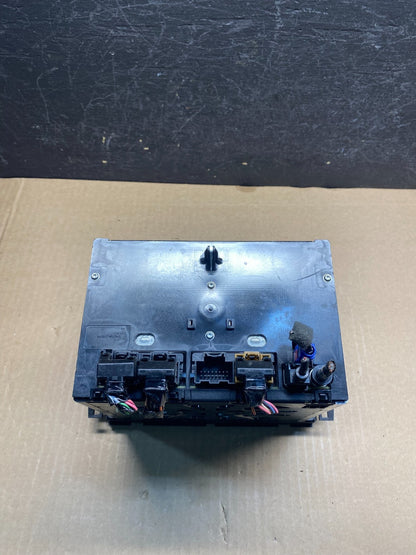 2013 2017 GMC Acadia Radio Display Screen AM/FM AUX AE7883 DG5