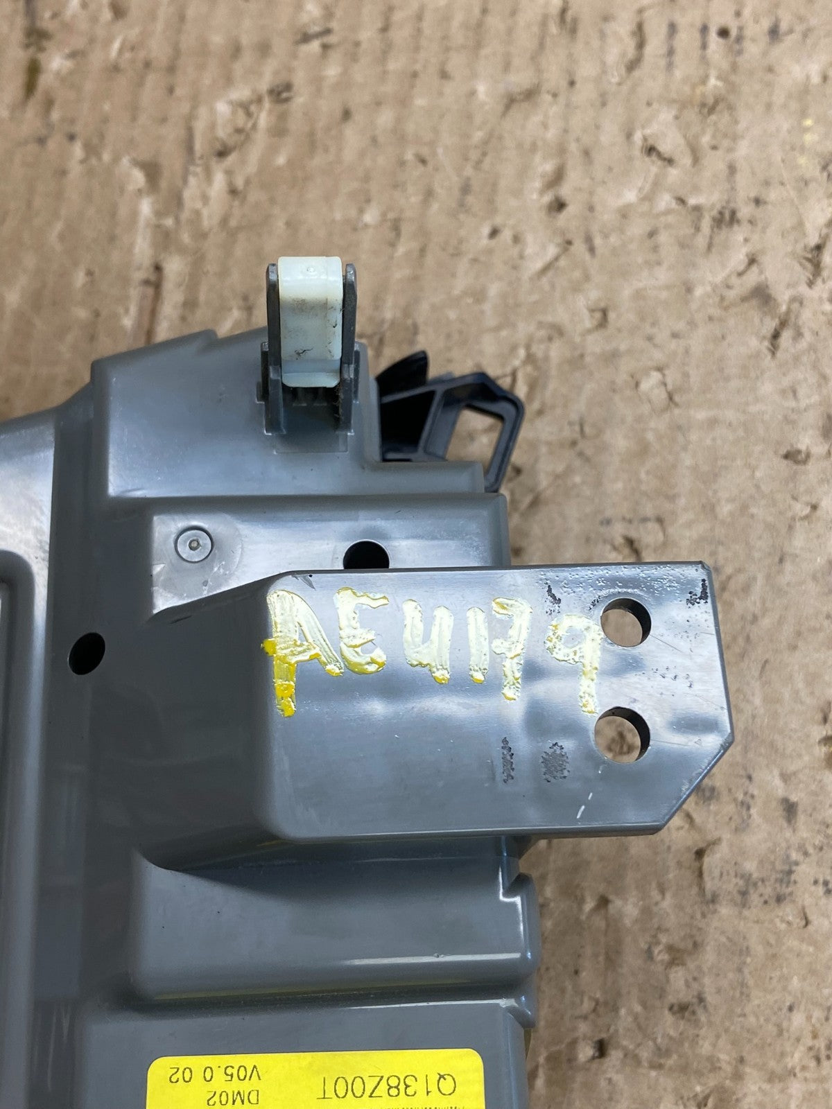 2013 to 2016 Hyundai Santa Fe Automatic Climate AC Heater Control AE4179 DG6
