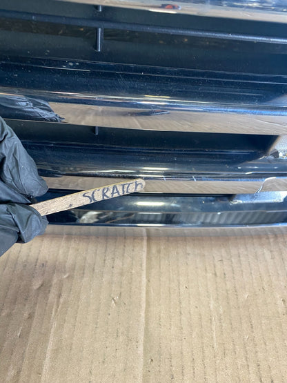 2009 to 2011 Freightliner Sprinter Front Upper Chrome Grill Grille Q0530 DG3