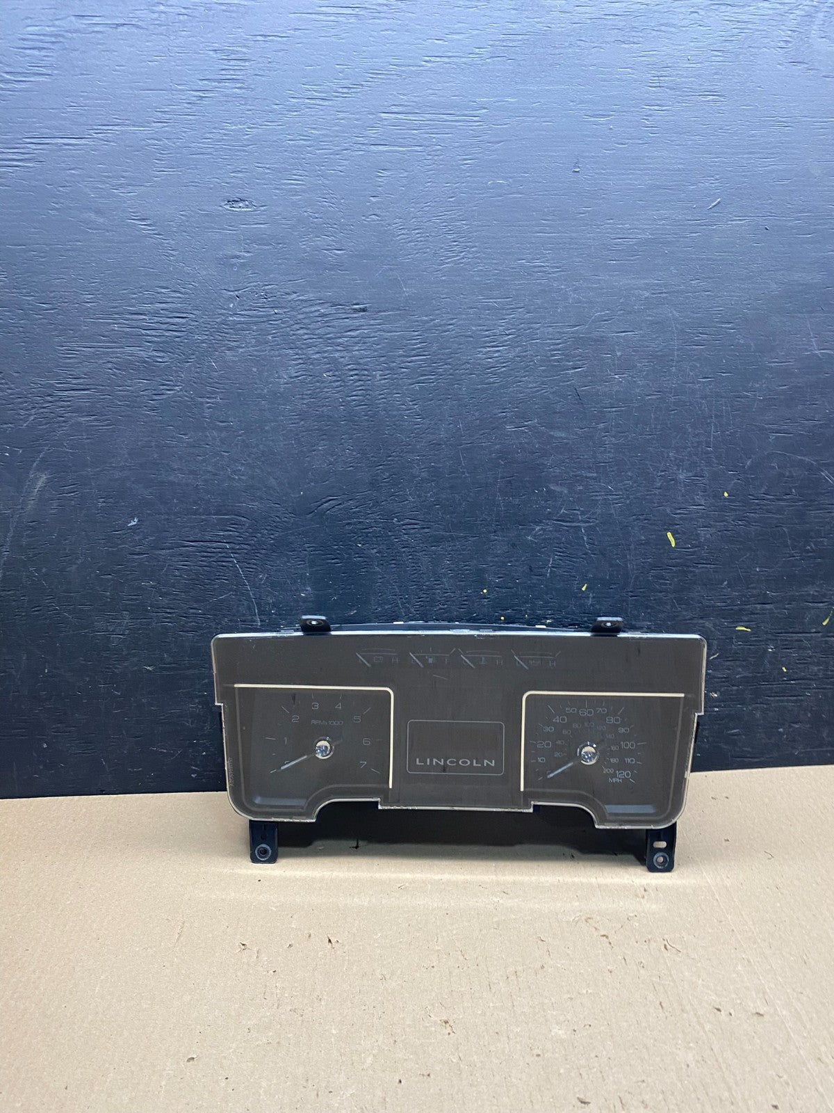 2014  Lincoln Navigator Speedometer Cluster Gauge Q6989 DG0