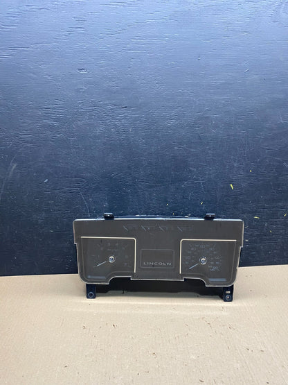 2014  Lincoln Navigator Speedometer Cluster Gauge Q6989 DG0