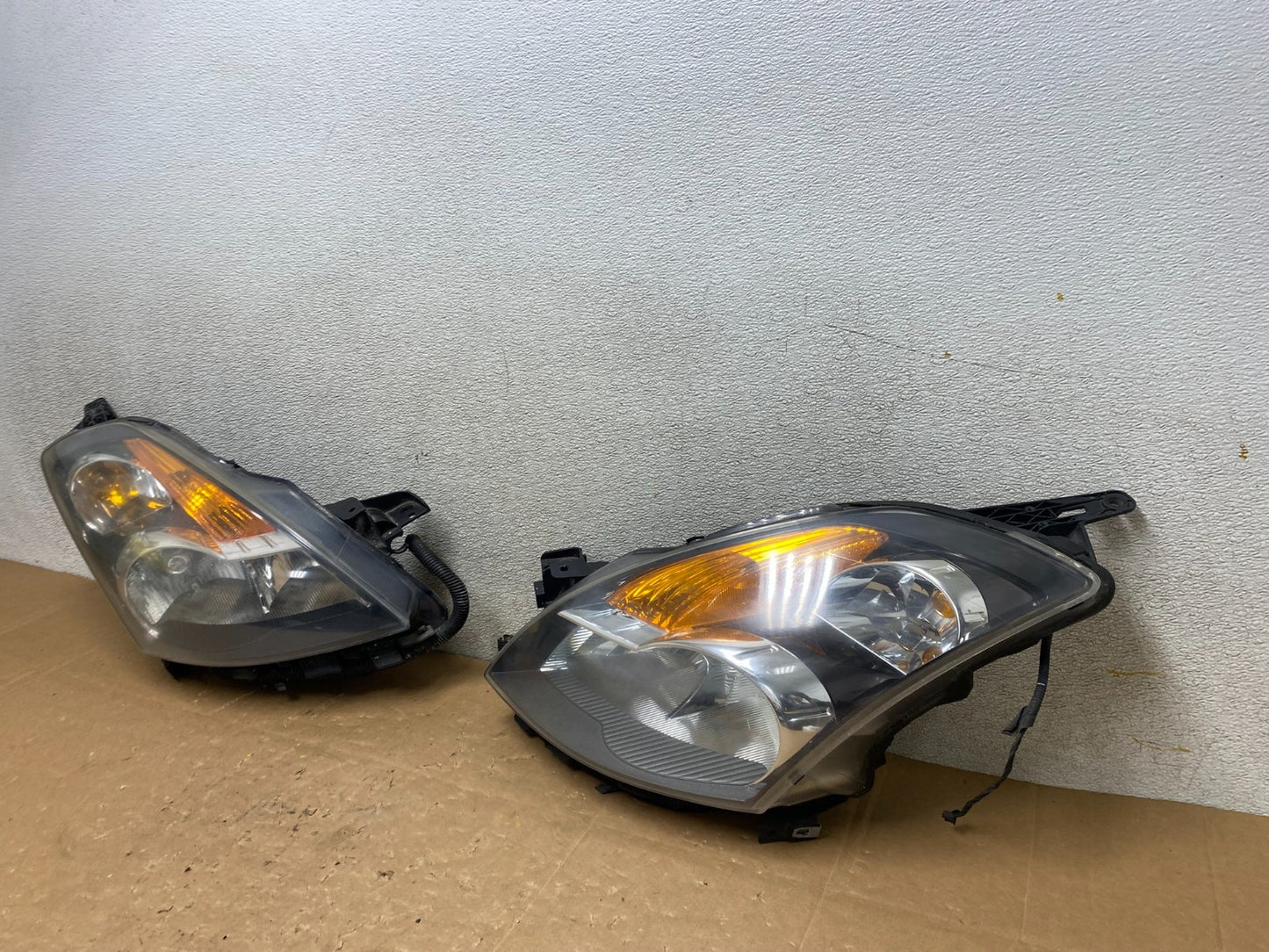 Sedan 2007 2008 2009 Nissan Altima Left+Right Set Headlights V5101 DW1