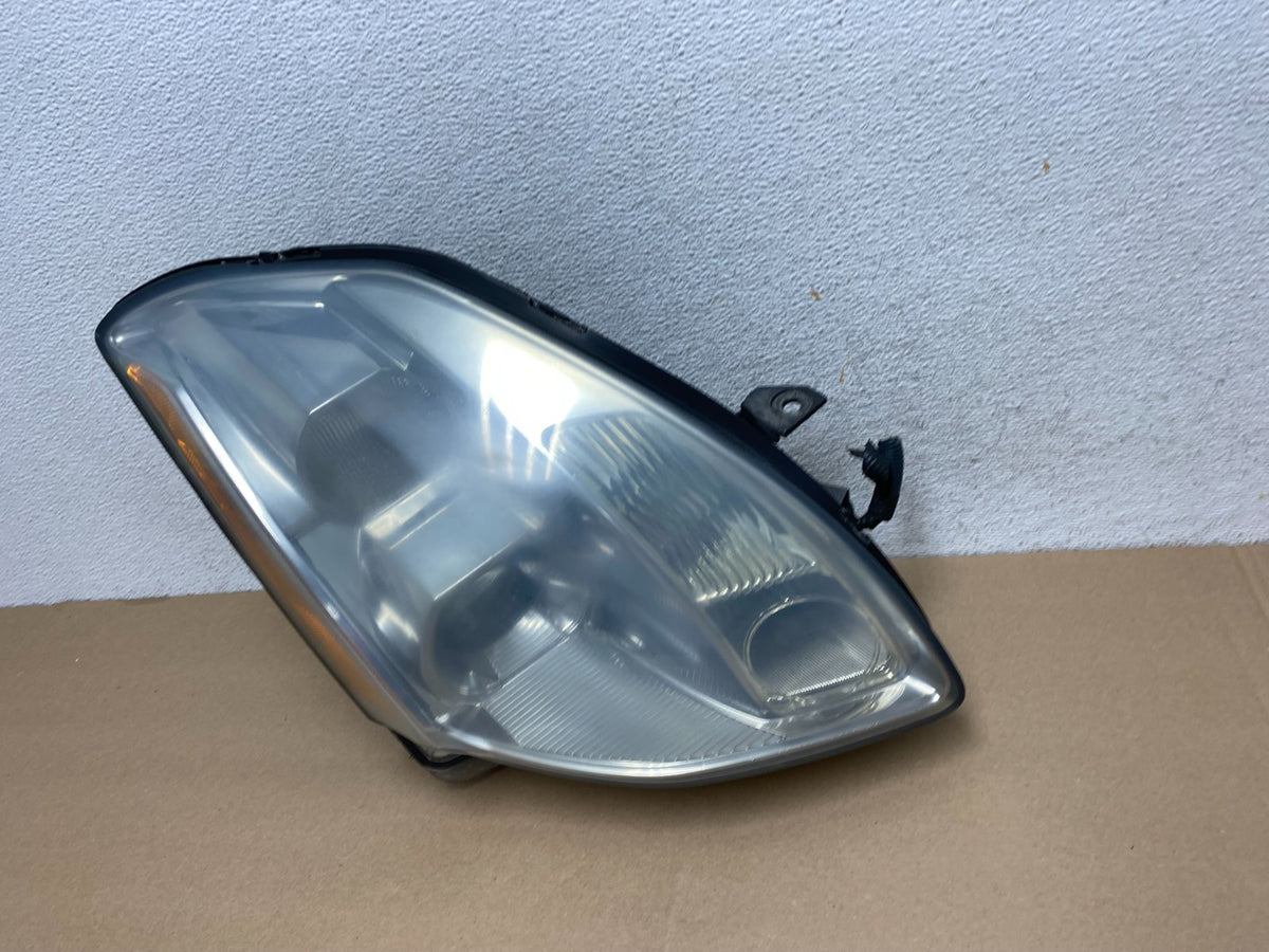 2004 2005 2006 Nissan Maxima Right Passenger Side Headlight Xenon HID AG4485 DW1