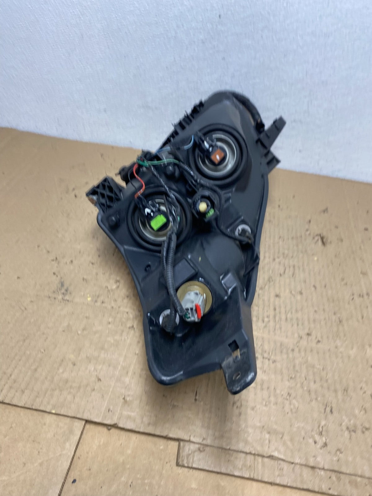Sedan 2010 2011 2012 Nissan Altima Headlight Right Passenger Rh OEM AC4184 DW7