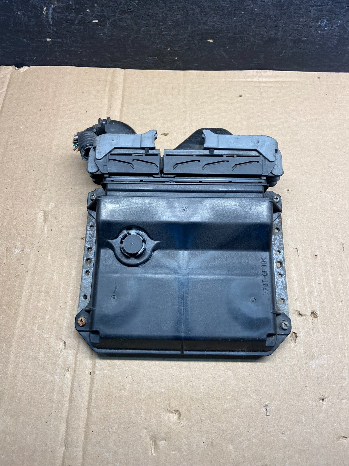 2010 Toyota Yaris Electronic Engine Control Module ECU ECM AE2280 DG0