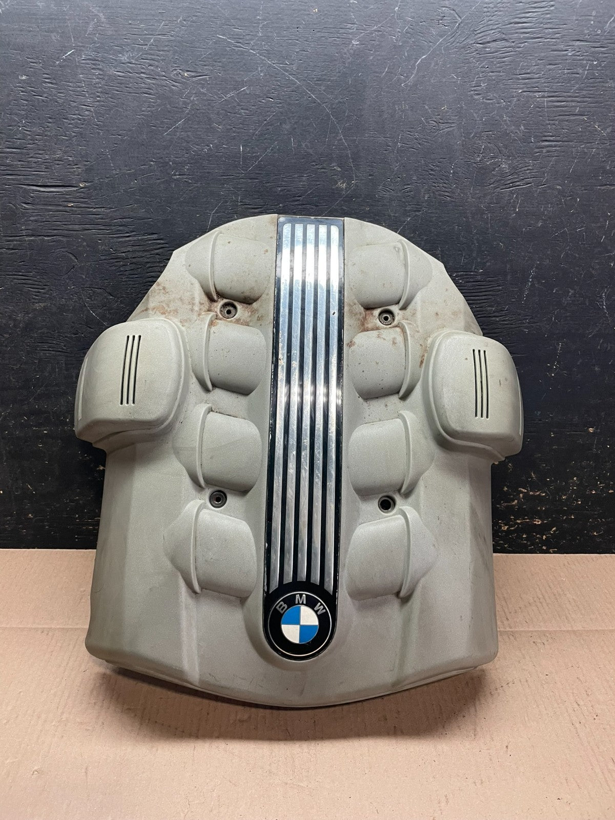 2002 - 2005 BMW E65 E66 745i 745LI Plastic Engine Cover Shield OEM z8325 DG0