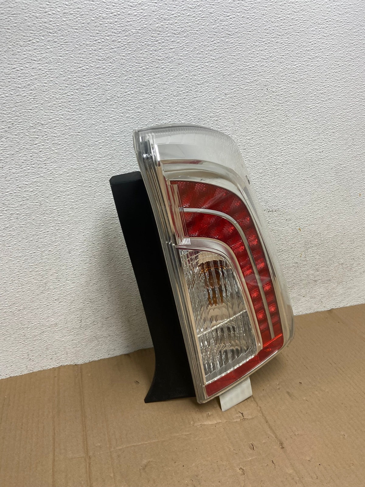 2012 to 2015 Toyota Prius Tail Light Right Passenger RH Side AE8931 LK2