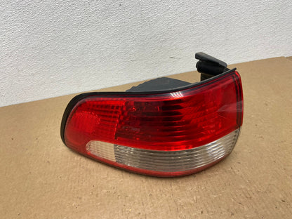 2001 2002 2003 Toyota Sienna Left Driver Lh Side Tail Light OEM AC1320 LK0