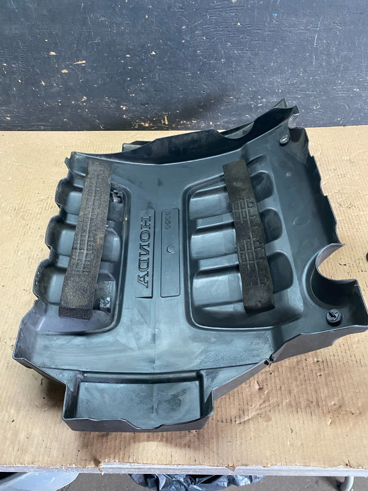 2005 to 2007 Honda Odyssey Black Engine Cover OEM 3.5L No # P4070 DG6
