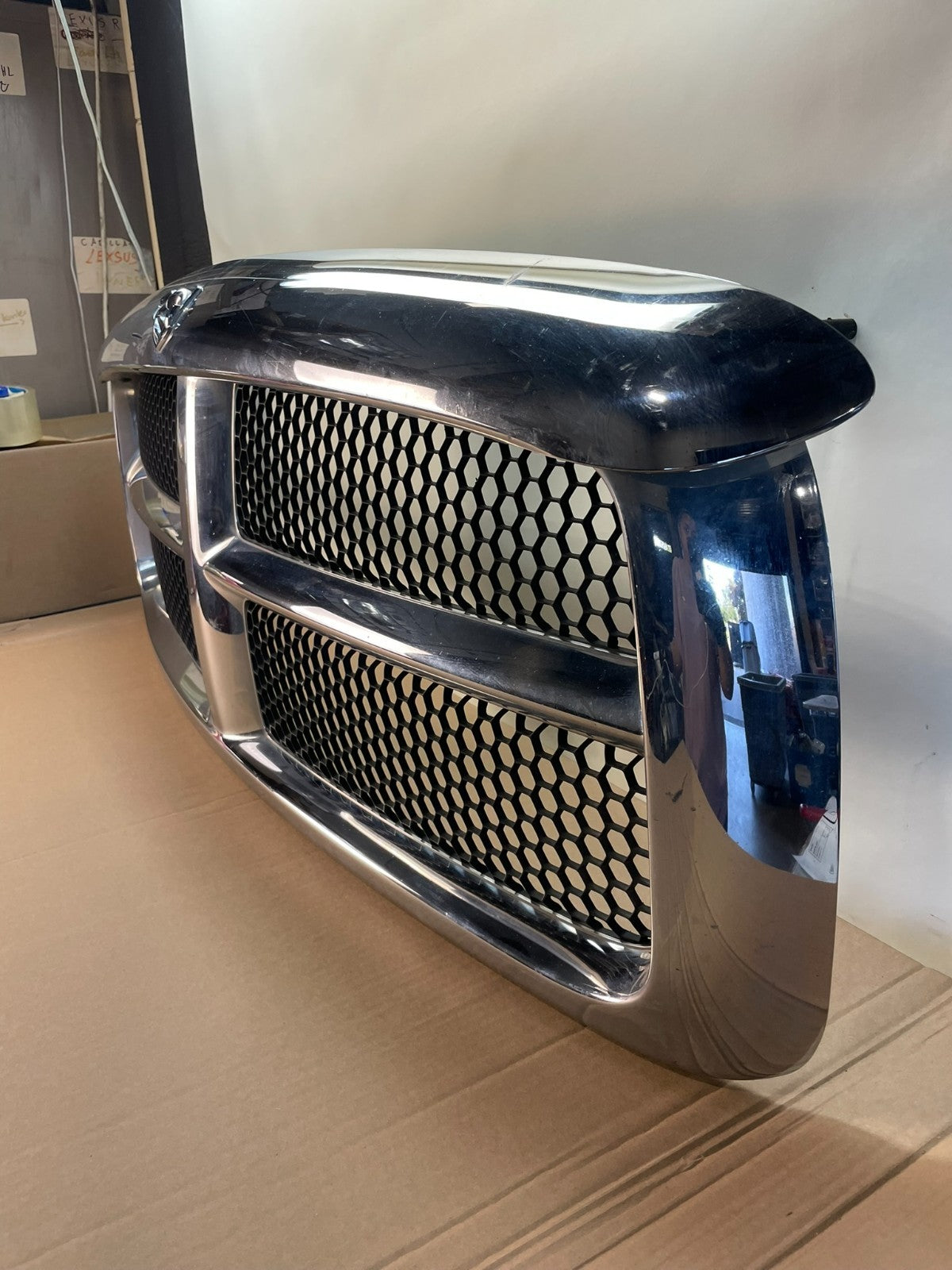 2002 2003 2004 2005 Dodge Ram 1500  Upper Front Grill Grille AI0616 DG1