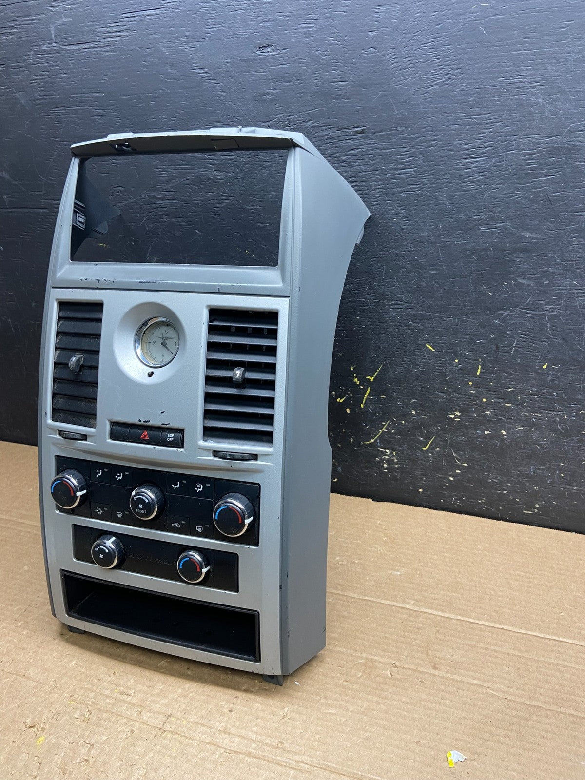 2009-2010 Dodge Journey Heater Air Vent Temp Climate Control Panel W1758 DG1