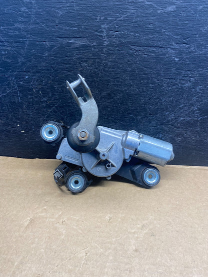 2015 to 2016 Ford Focus Rear Windshield Wiper Motor F1FB-17K441-AA AF6597 DG0
