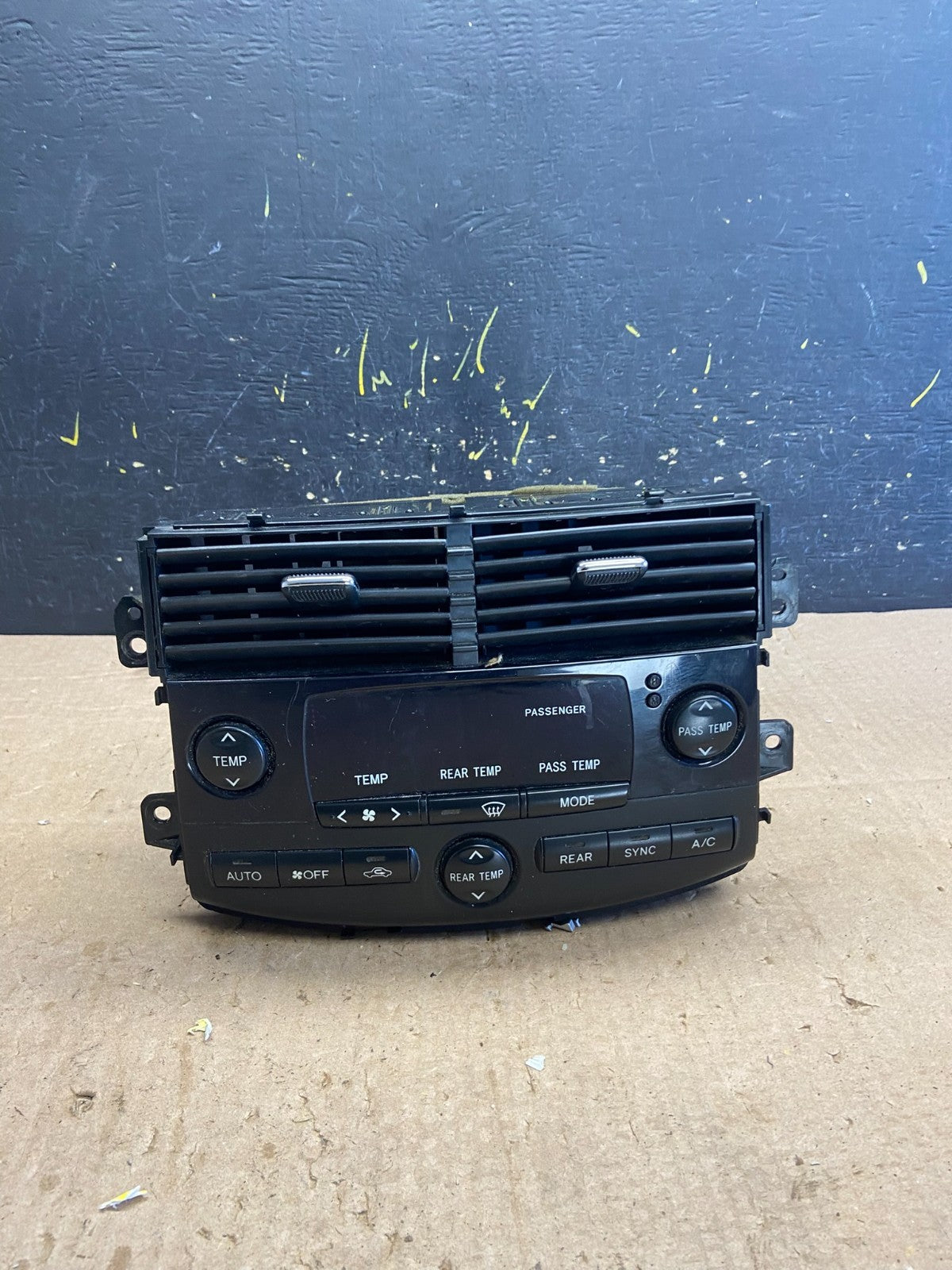 2004-2005 Toyota Sienna A/C Climate Heater Temperature Control Air Vent Z1664 DG0