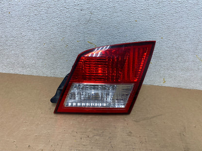 2002-2004 Infiniti i35 Inner Right Passenger Rh Side Tail Light OEM O9797 DW0