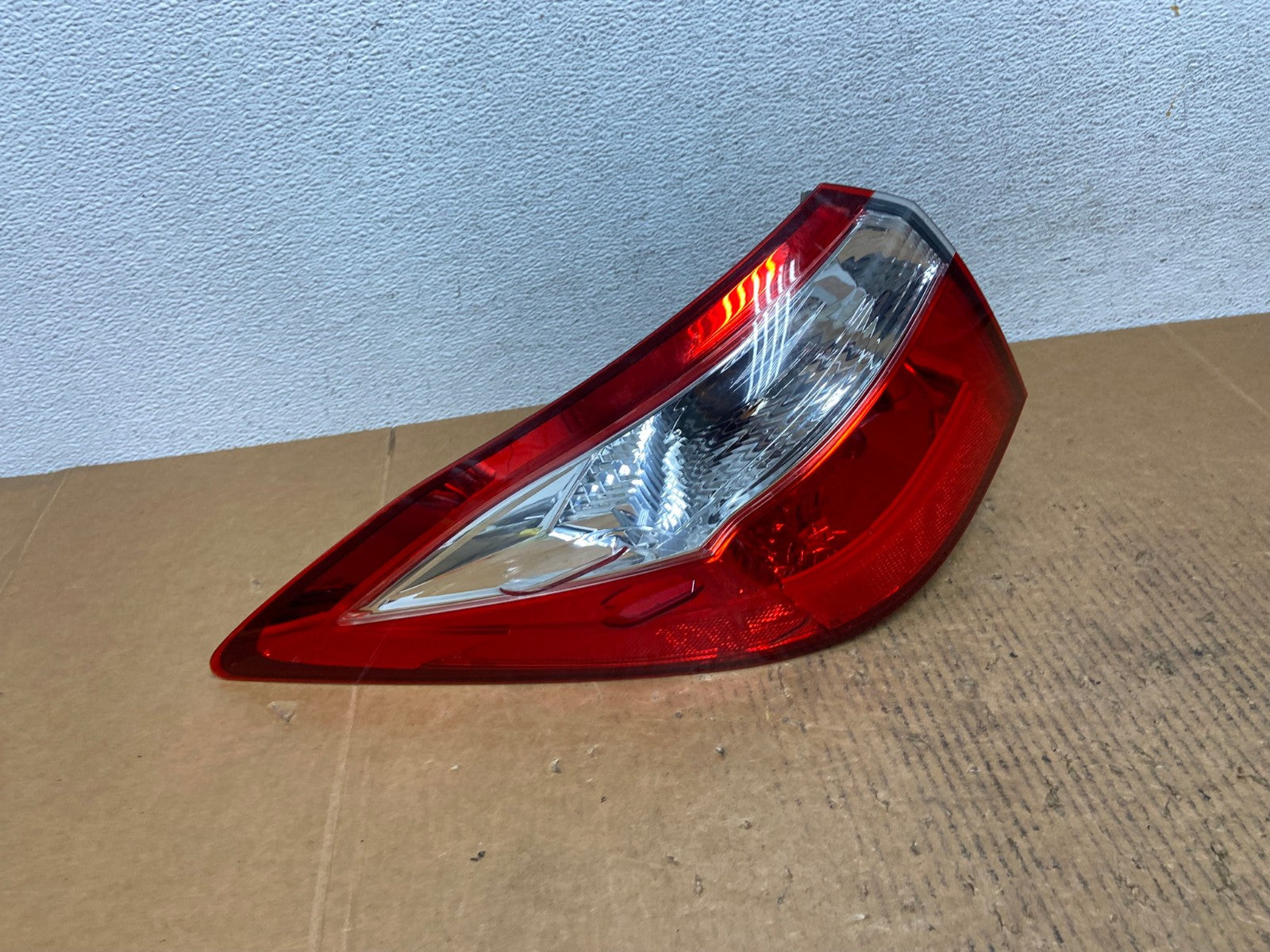 2014 to 2016 Toyota Corolla Left Driver Lh Side Tail Light AE0258 LK2