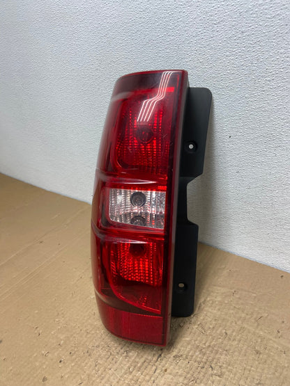 2008-2014 Chevrolet Tahoe Suburban Driver Lh Left Side Tail Light AC4119 LK1