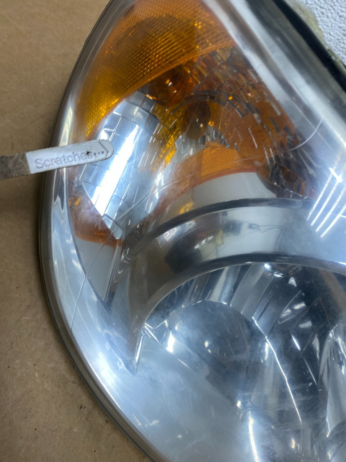 2002 to 2005 Kia Sedona Right Passenger RH Side Headlight DEPO AD4470 DW3