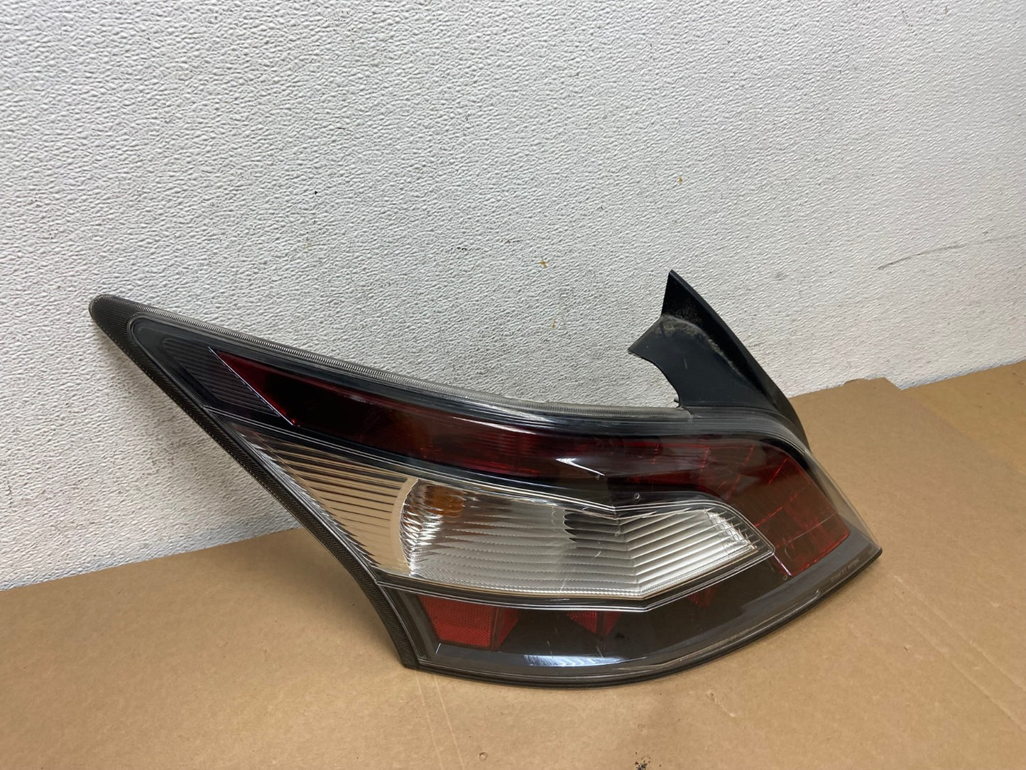 2012 2013 2014 Nissan Maxima Left Driver Lh Side Tail light AD7852 LK2