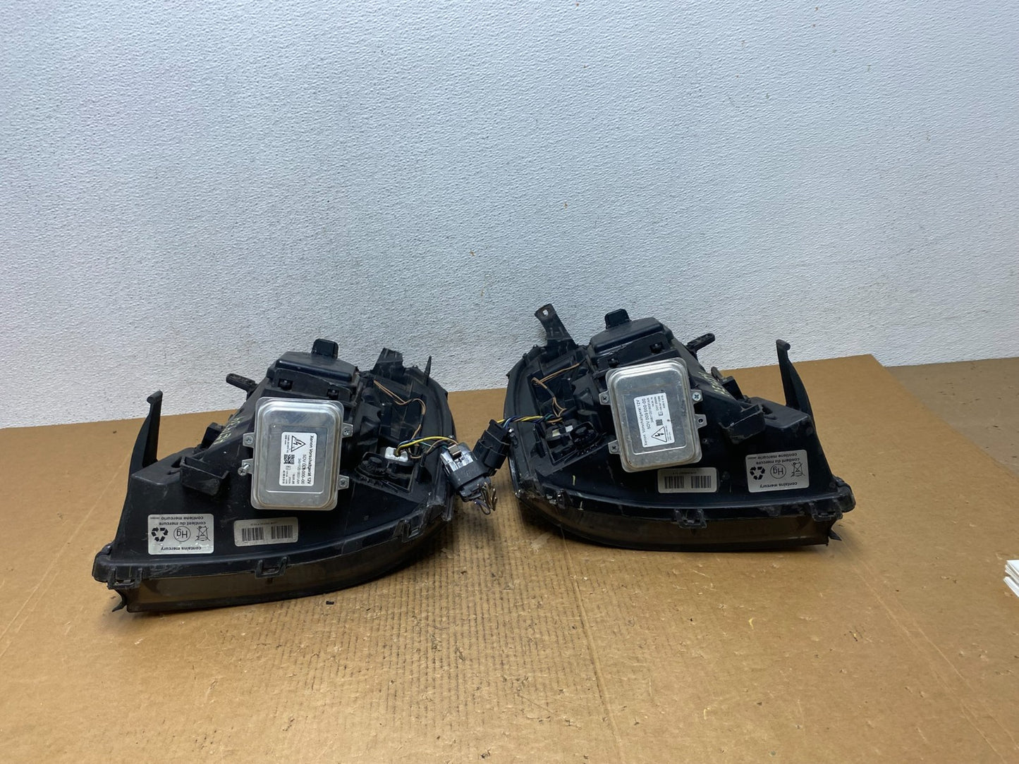 2007 - 2014 Cadillac Escalade Left+Right Side Xenon HID Headlights AE1434 DW13