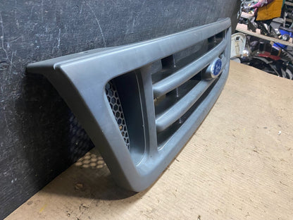 2003 to 2007 Ford Econoline E150 E250 E350 Front Grille Grille j0993 OEM DG2