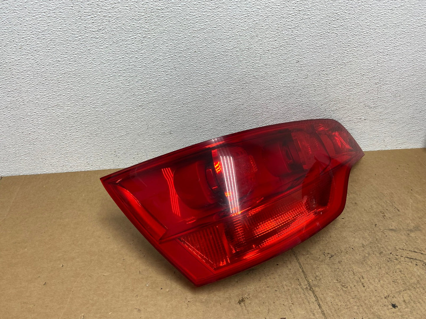 2007 2008 2009 Audi Q7 Left Driver Lh Side Tail Light AD1007 LK2