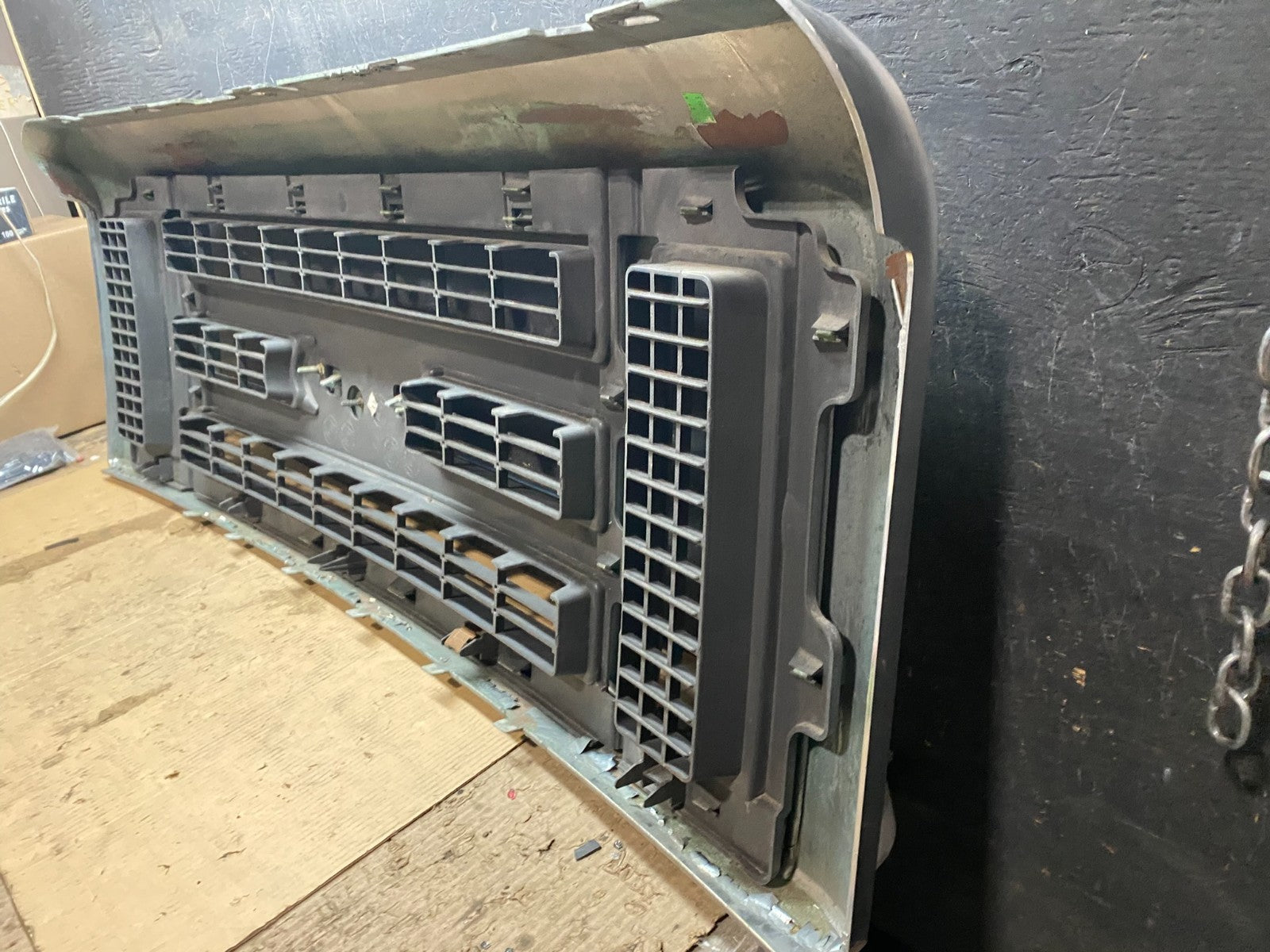 2008-2014 Ford Econoline E150 E250 Front Upper Chrome Grill Grille Oem X3216 DG10