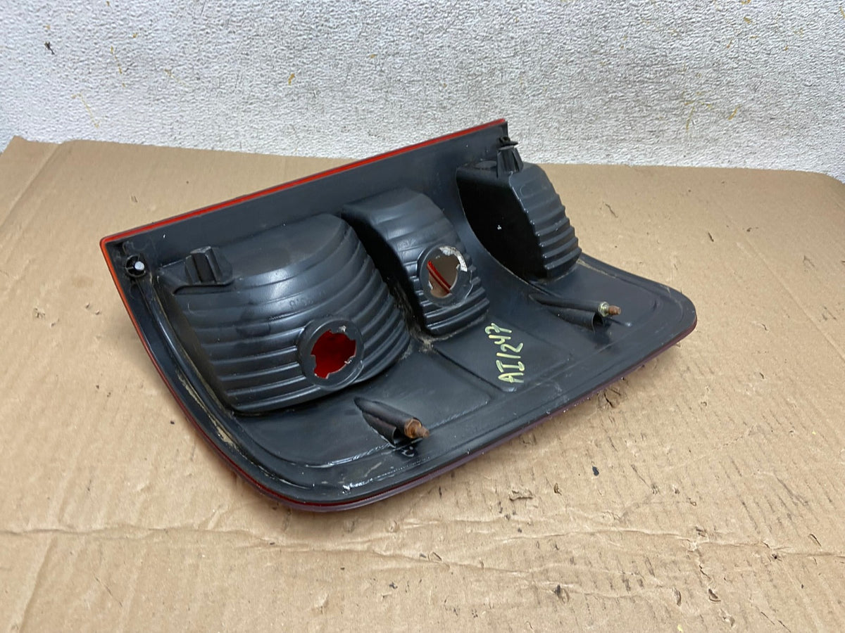 2004 to 2008 Ford F150 F-150 Right Passenger RH Side Tail Light AI1247 LK5